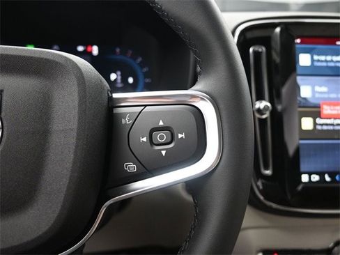 New 2025 Volvo XC40 B5 Plus w/ Protection Package Premier image 13