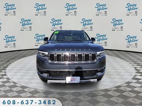 Used 2023 Jeep Wagoneer Series II w/ Premium Group I AWD/4WD image 2