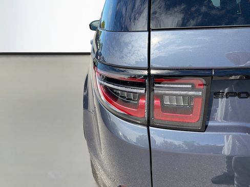 New 2026 Land Rover Discovery Sport Landmark image 8