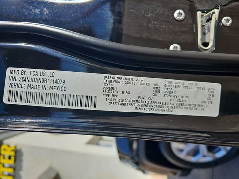 Used 2024 Jeep Compass Sport image 41