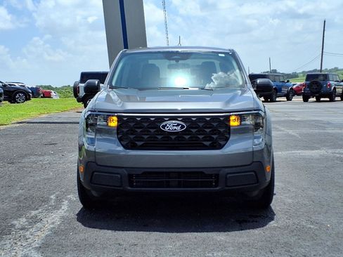 New 2025 Ford Maverick XL image 2