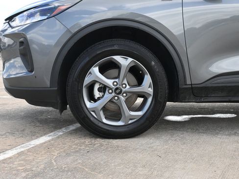 Used 2025 Ford Escape ST-Line AWD/4WD image 29