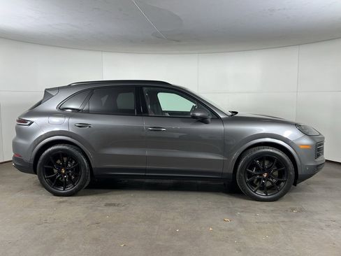 Certified 2026 Porsche Cayenne image 8