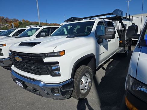 New 2025 Chevrolet Silverado 3500 W/T w/ WT Convenience Package image 2