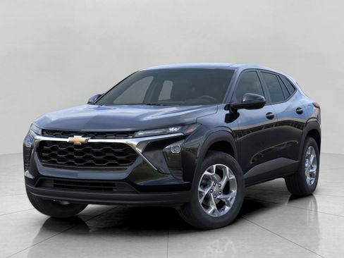 New 2026 Chevrolet Trax LS w/ LS Convenience Package FWD image 8