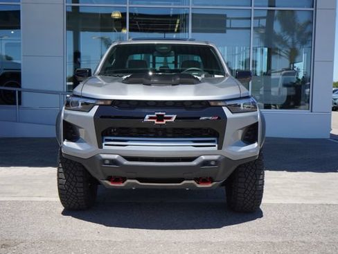 New 2026 Chevrolet Colorado ZR2 w/ Technology Package AWD/4WD image 3