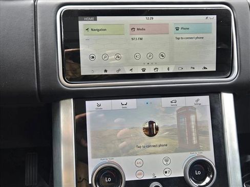 Used 2020 Land Rover Range Rover HSE image 11