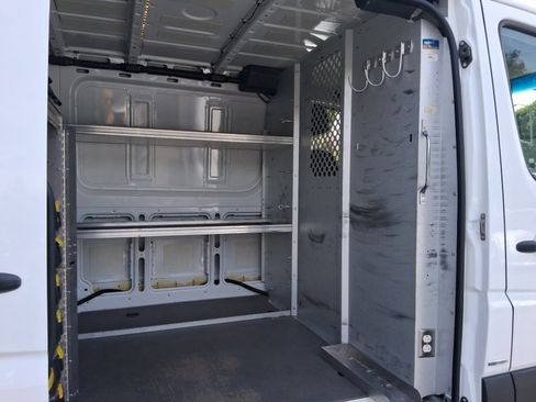 Used 2012 Mercedes-Benz Sprinter 2500 w/ Additional Battery Pkg image 15