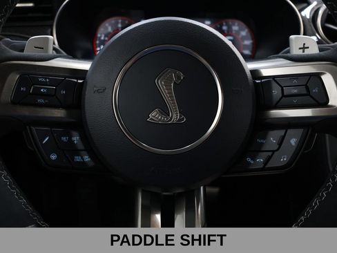 Used 2022 Ford Mustang Shelby GT500 w/ Carbon Fiber Track Pack RWD image 38