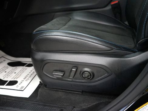 Used 2023 Jeep Grand Cherokee Trailhawk AWD/4WD image 32