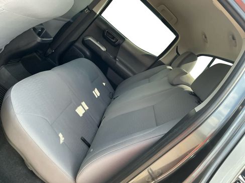 Used 2019 Toyota Tacoma SR5 AWD/4WD image 13