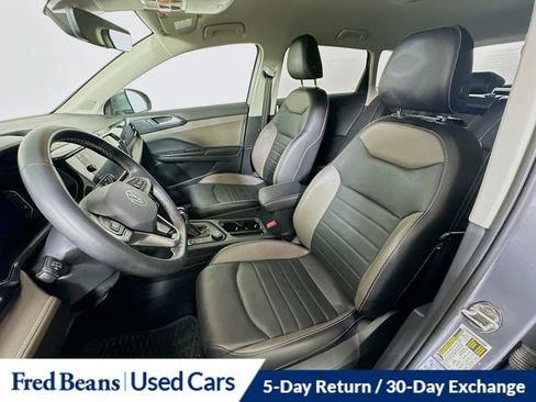 Used 2022 Volkswagen Taos SEL image 22