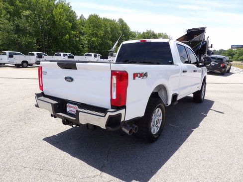 Used 2024 Ford F250 XLT w/ FX4 Off-Road Package AWD/4WD image 7
