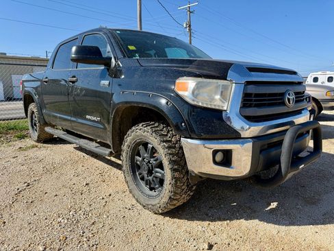 Used 2015 Toyota Tundra SR5 w/ SR5 Upgrade Package image 1