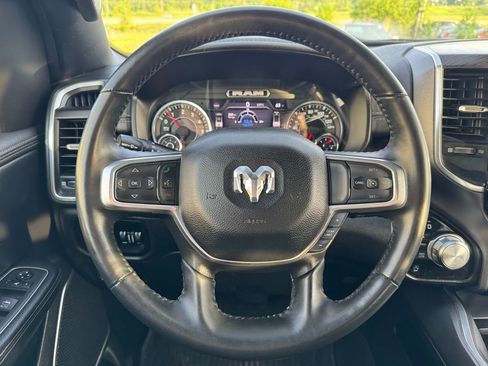 Used 2023 RAM 1500 Laramie AWD/4WD image 7