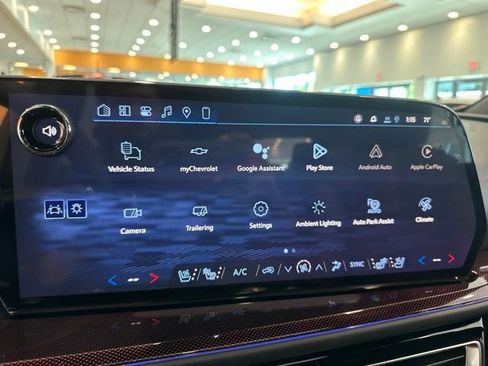 New 2026 Chevrolet Traverse RS w/ LPO, Floor Liner Package AWD/4WD image 23