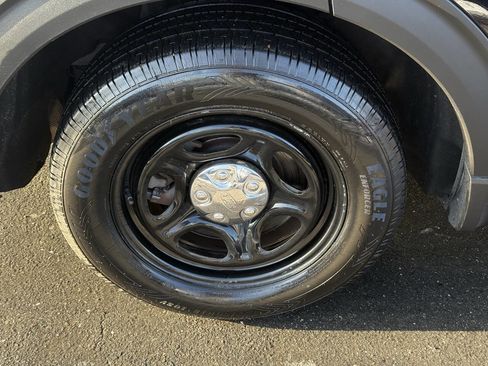 Used 2021 Ford Explorer Police Interceptor Utility AWD image 40