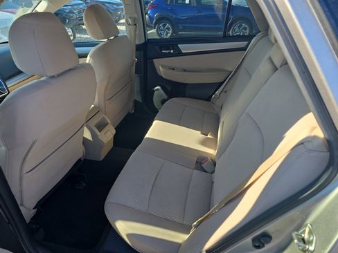 Used 2019 Subaru Outback 2.5i Premium image 17