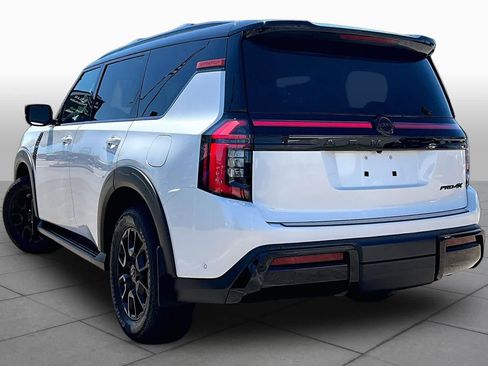 Certified 2025 Nissan Armada PRO-4X AWD/4WD image 12