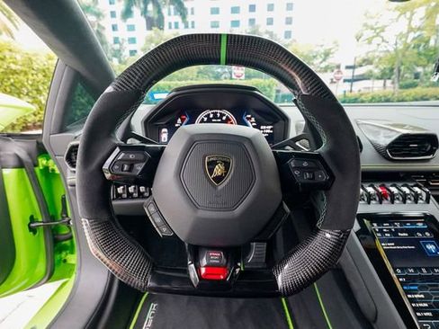 Used 2021 Lamborghini Huracan EVO RWD image 63