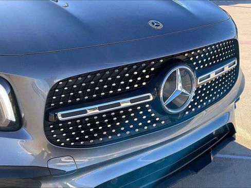 Used 2023 Mercedes-Benz GLB 250 image 36
