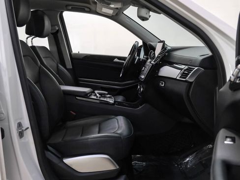 Used 2018 Mercedes-Benz GLS 550 GLS 550 4MATIC Sport Utility 4 w/ Driver Assistance Package image 29