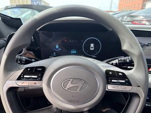 Used 2024 Hyundai Elantra SEL image 27