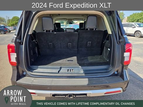 Used 2024 Ford Expedition XLT AWD/4WD image 17