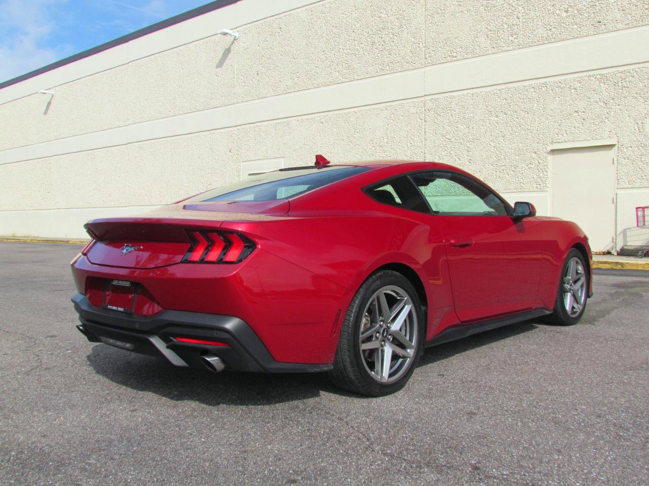 Used 2024 Ford Mustang EcoBoost RWD image 9