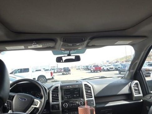 Used 2015 Ford F150 Lariat image 11