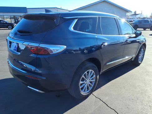 Used 2023 Buick Enclave Premium image 6