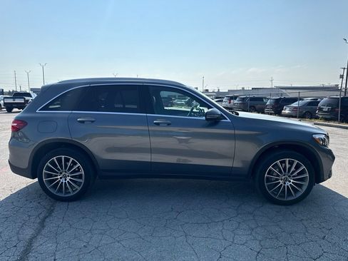 Used 2019 Mercedes-Benz GLC 300 4MATIC image 6
