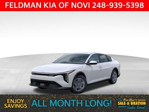 New 2025 Kia K4 LX image 1