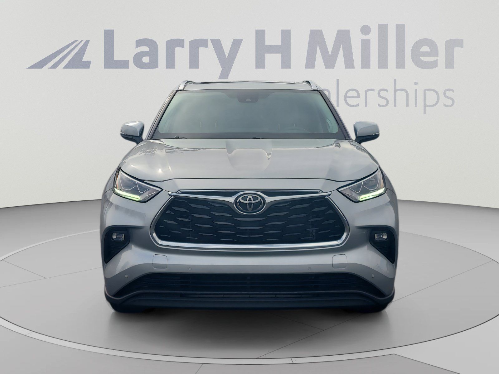 Used 2023 Toyota Highlander Limited AWD/4WD image 8