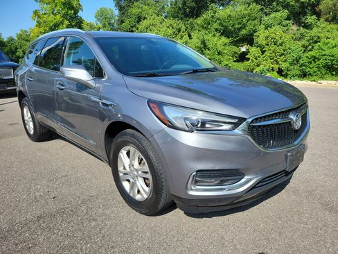 Used 2020 Buick Enclave Essence FWD image 1