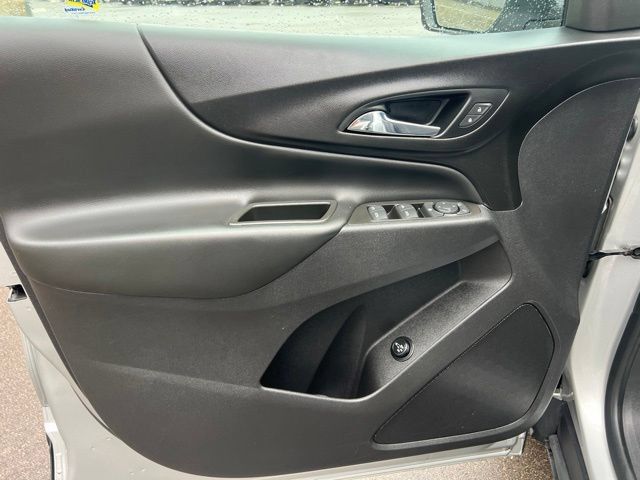 Used 2021 Chevrolet Equinox LT FWD image 20