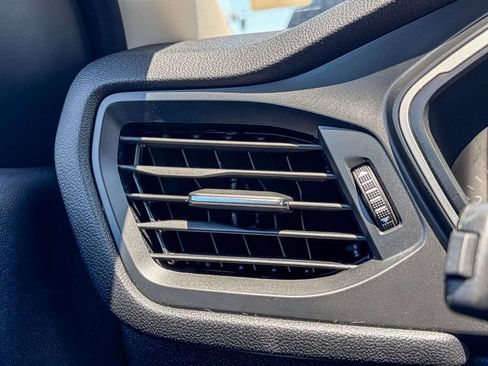 Used 2020 Ford Escape SE FWD image 46