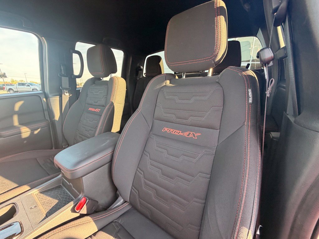 Used 2023 Nissan Frontier PRO-4X w/ Pro Convenience Package AWD/4WD image 19