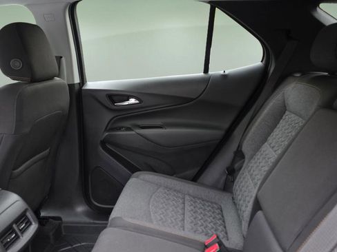 Used 2022 Chevrolet Equinox LT image 25