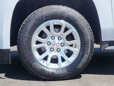 Used 2020 GMC Yukon SLT AWD/4WD image 9