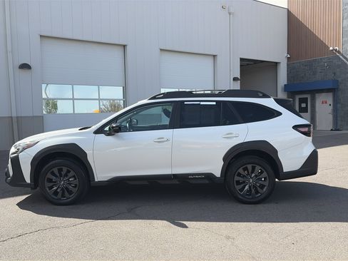Certified 2024 Subaru Outback Onyx Edition AWD/4WD image 11