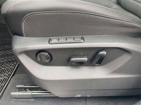 New 2025 Volkswagen Atlas SEL image 19