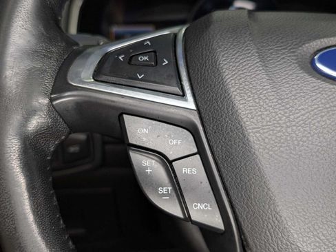 Used 2016 Ford Edge SEL w/ Equipment Group 201A AWD/4WD image 32