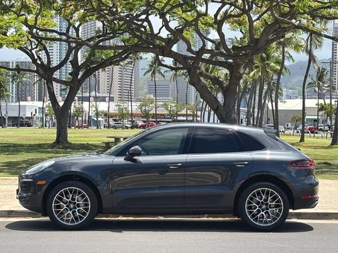 Used 2017 Porsche Macan S AWD/4WD image 2