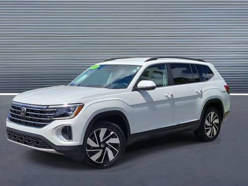 Used 2025 Volkswagen Atlas SE FWD image 1