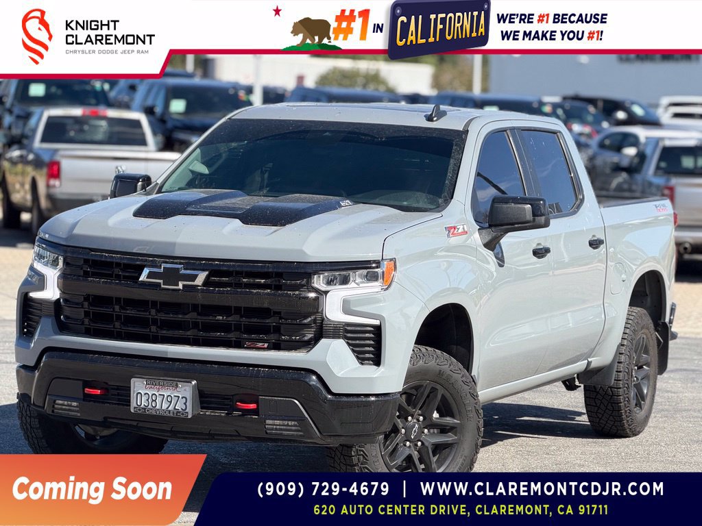 Used 2024 Chevrolet Silverado 1500 LT Trail Boss w/ Convenience Package II AWD/4WD image 1