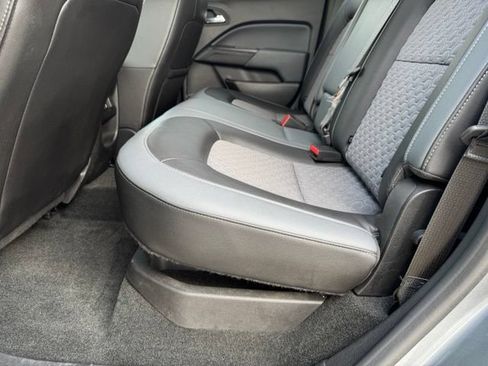 Used 2018 Chevrolet Colorado Z71 AWD/4WD image 7