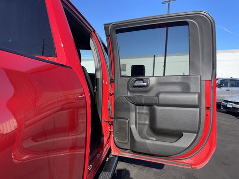 Used 2022 Chevrolet Silverado 2500 Custom w/ Snow Plow Prep/Camper Package image 15