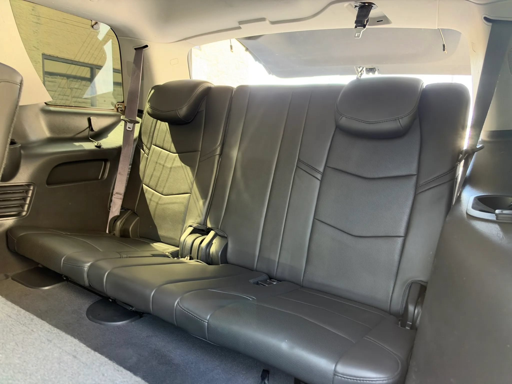 Used 2015 Cadillac Escalade Premium RWD image 34