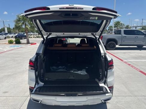 New 2026 BMW X5 sDrive40i w/ Premium Package RWD image 6